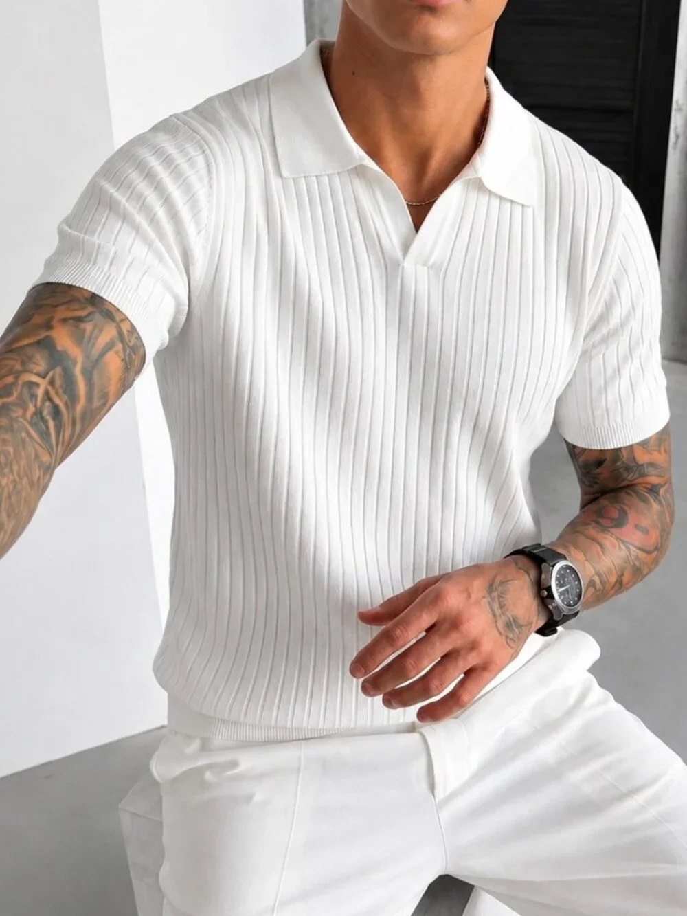 White Sports Men's Loose Rib-Knit Collar Short Sleeve Sweater